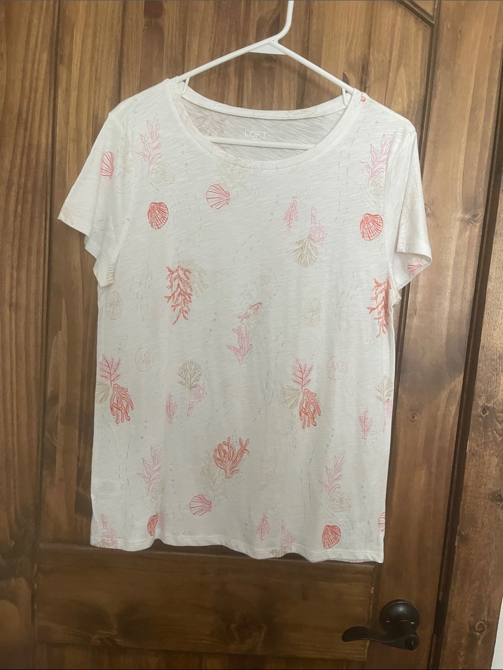 LOFT White Short-Sleeve Tee with Coral and Pink Sea Motif
